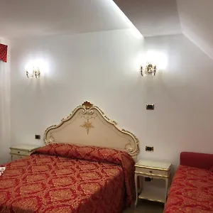 ** Otel Leonardo İtalya